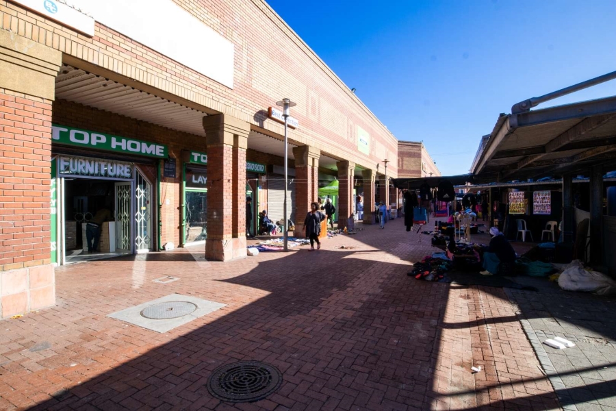 Commercial Property for Sale in Tafelsig Western Cape